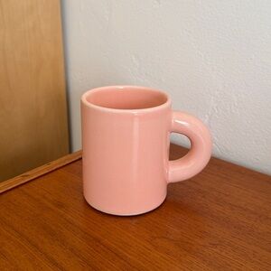 Hotel Ceramics Chunky Mug in Peach